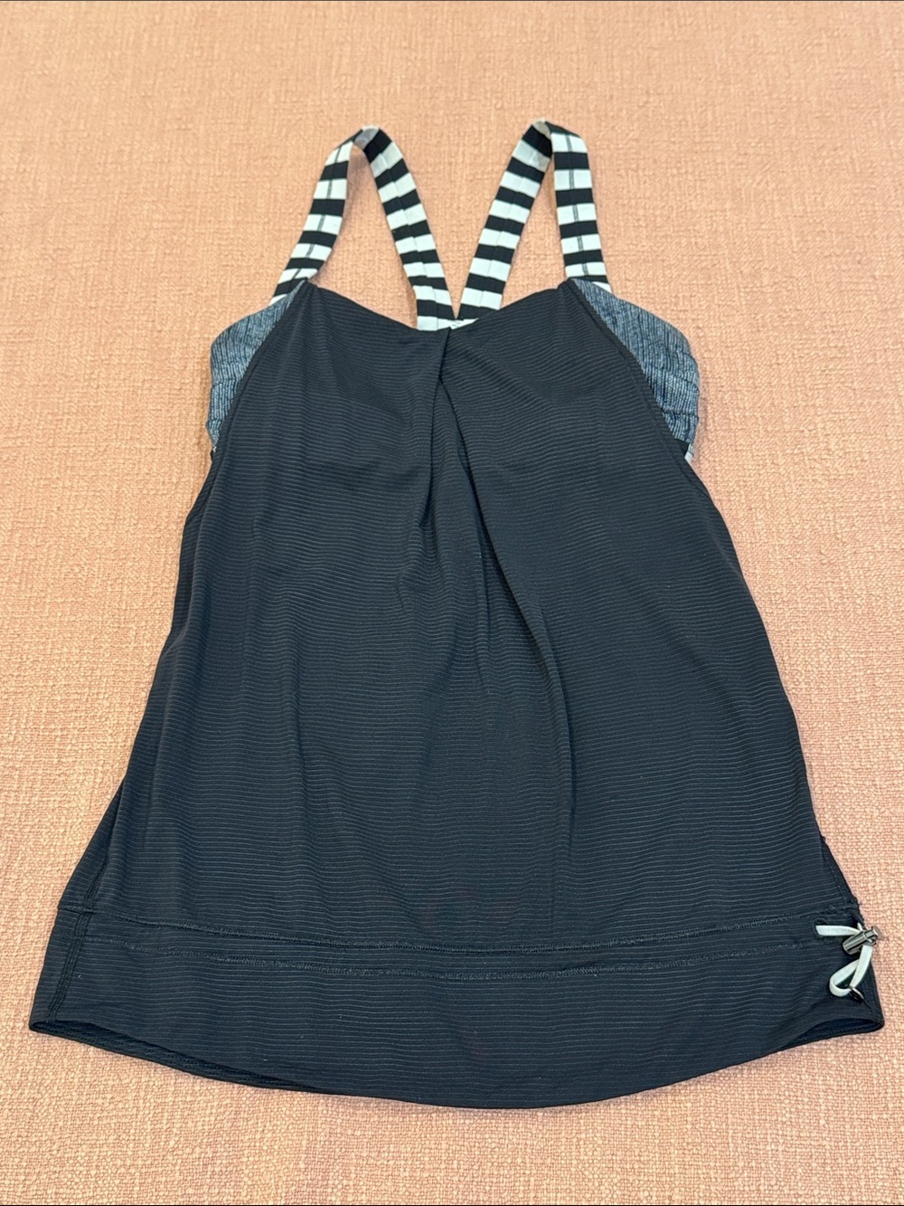 lululemon athletica size 4 Black Tank Top with Striped Straps built in bra top